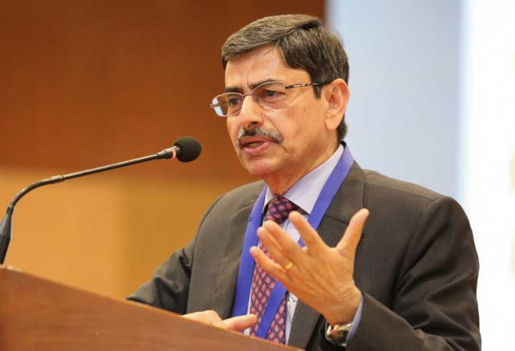 அய்யய்யோ சட்டத்தை மீறிவிட்டார்! உடனே வாபஸ் பெறுங்கள் கதறும் கூட்டணி கட்சிகள்!