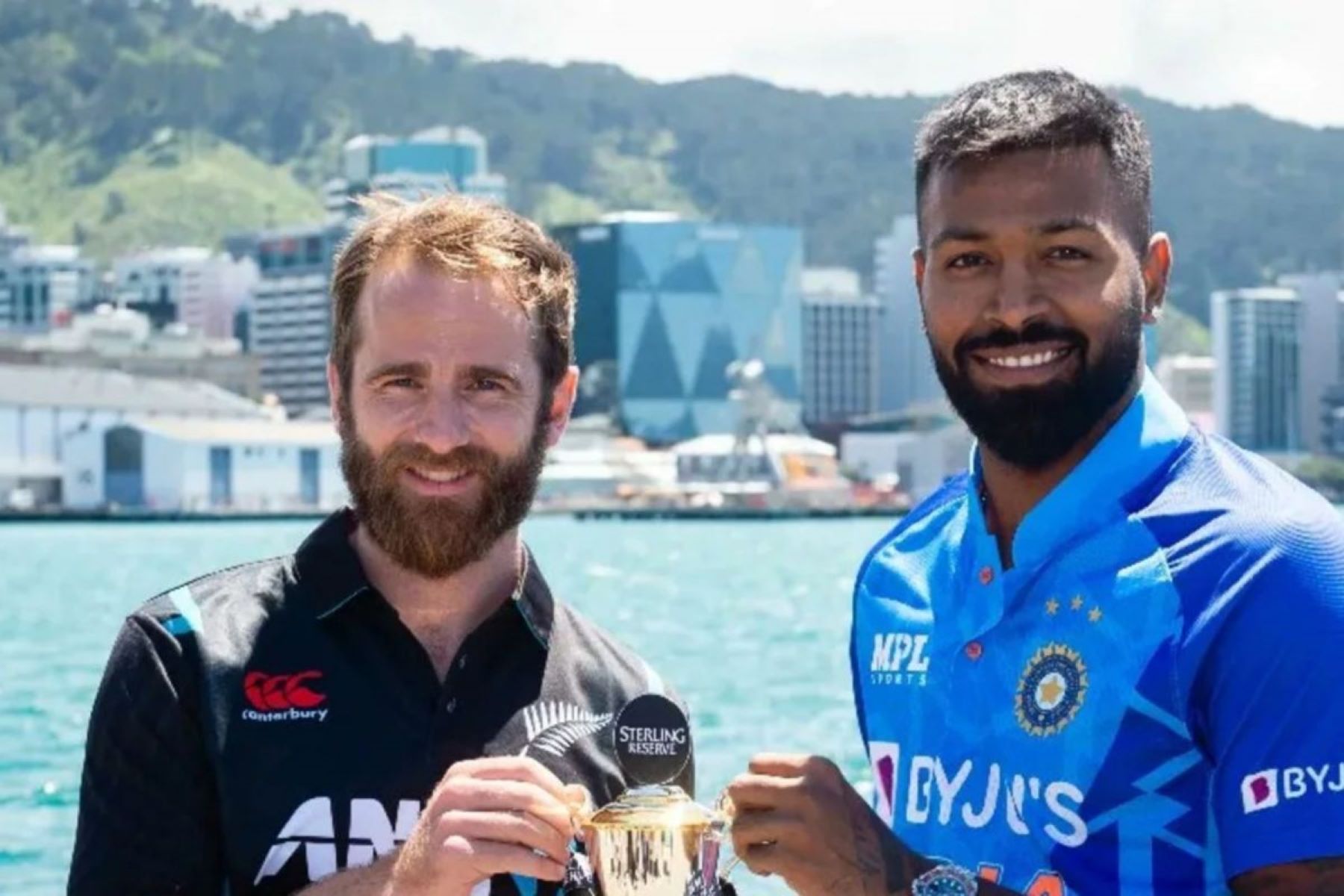 நியூசிலாந்துக்கு எதிரான 3வது மற்றும் கடைசி டி20 கிரிக்கெட் போட்டி! இந்திய அணி பந்துவீச்சு!