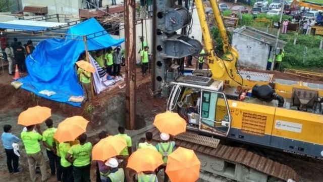 ஆழ்துளைக் கிணற்றில் தவறி விழுந்த சிறுவன்! மீட்பு பணி தீவிரம்!