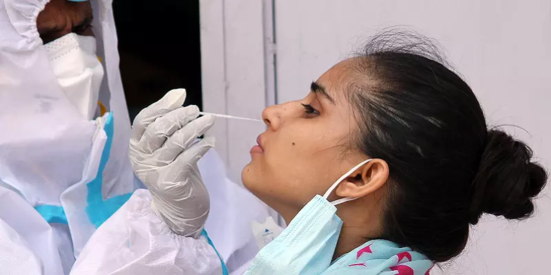 கொரோனா பரிசோதனை பணியில் ஆசிரியர்கள் ஈடுபடுத்தப்படவுள்ளனர்! அரசு வெளியிட்ட அதிரடி உத்தரவு!