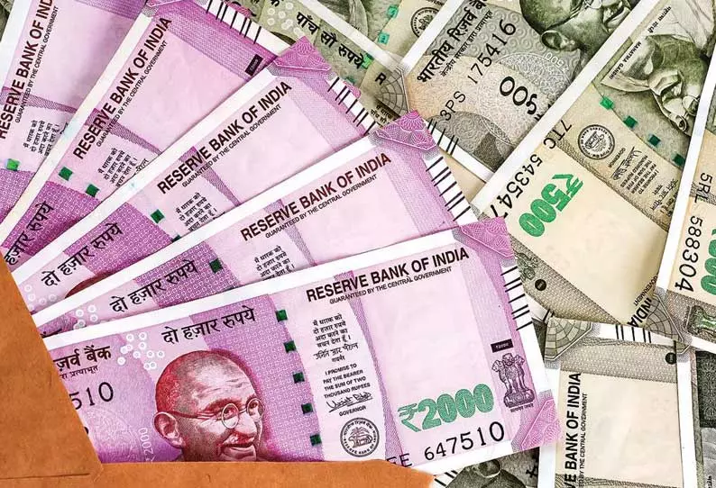 ஒருவருடம் வீட்டிலேயே இருங்கள் உங்களுக்கு சம்பளம் தருகின்றோம்! அரசு வெளியிட்ட அசத்தல் திட்டம்!