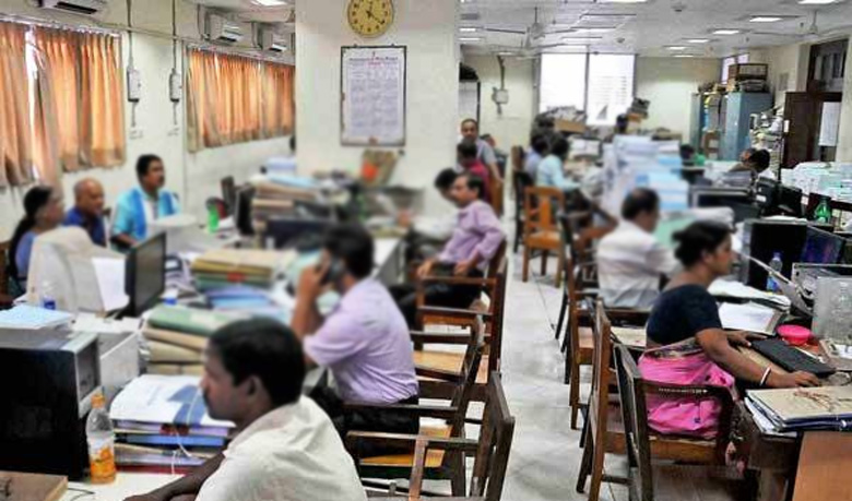 விடுமுறை நாட்களில் ஊழியர்களை தொல்லை செய்தால் 1 லட்சம் அபராதம்! வெளிவந்த புதிய திட்டம்! 