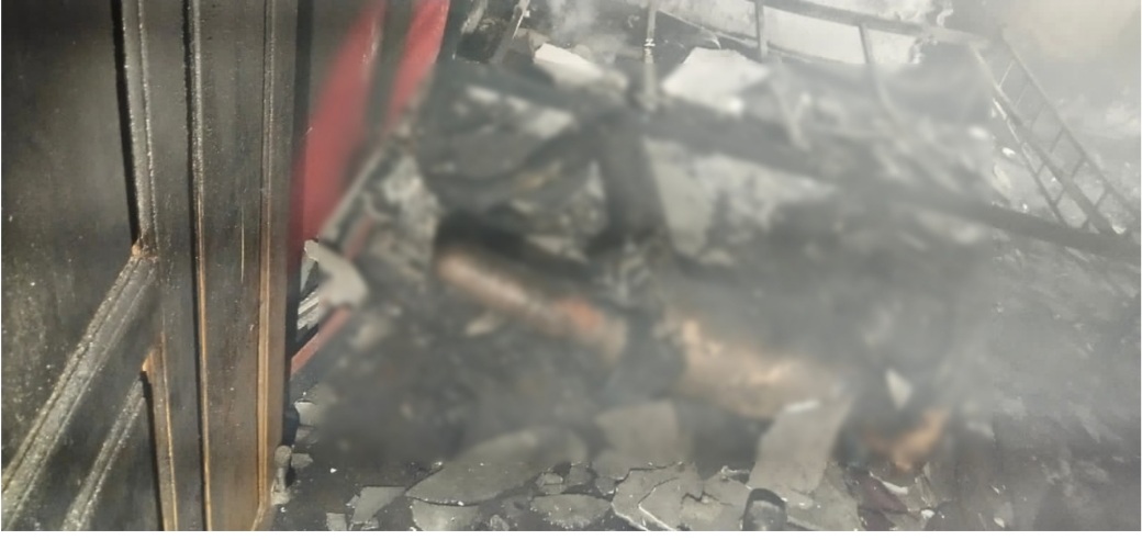 பேத்தி பிறந்த சந்தோஷத்தில் தொழிலதிபர் செய்த காரியம்! தீயில் கருகி உயிரிழந்த பரிதாபம்!!