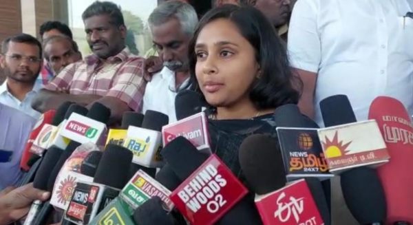 உட்கட்சி நிர்வாகிகள் போட்ட பிரஷர்.. “இதற்கு மேல் என்னிடம் சக்தி இல்லை”- பதவியை திடீர் ராஜினாமா செய்த இளம் பெண் கவுன்சிலர்!!