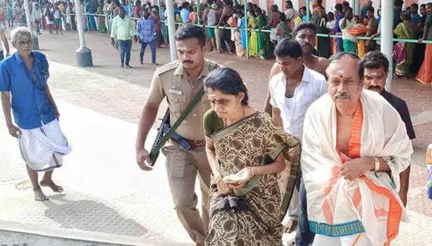 திராவிடத்தை அழித்தால் தான் தமிழைக் காப்பாற்ற முடியும்! ஜீரோ ப்ளஸ் ஜீரோ ஜீரோ தான் பரபரப்பு கிளப்பும் பாஜ தலைவரின் பேச்சு! 