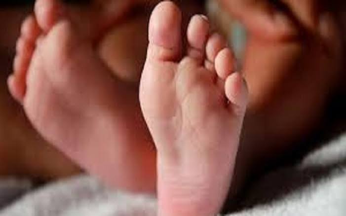 குடிபோதையில் மனைவியுடன் தகராறு!  கோடாரியால் வெட்டு! மூன்று வயது குழந்தைக்கு தந்தையால் நேர்ந்த கொடூரம்! 