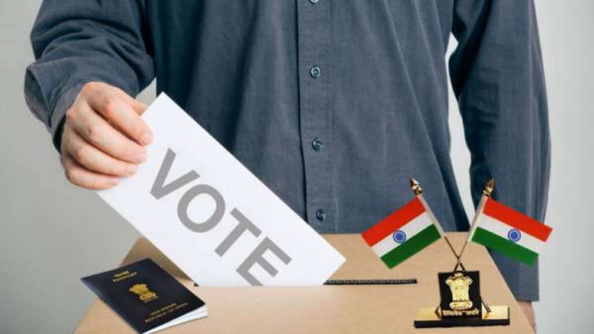 முதியவர்கள் மாற்றுத்திறனாளிகளுக்கு இனி கவலை வேண்டாம்! வீட்டில் இருந்தே வாக்களிக்க ஏற்பாடு!