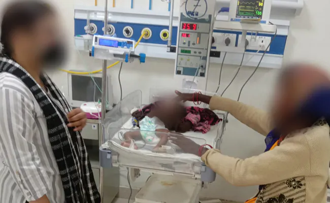 மூடநம்பிக்கையின் உச்சகட்டம்! சிகிச்சை என்ற பெயரில் பெண் குழந்தைக்கு நேர்ந்த துயரம்!