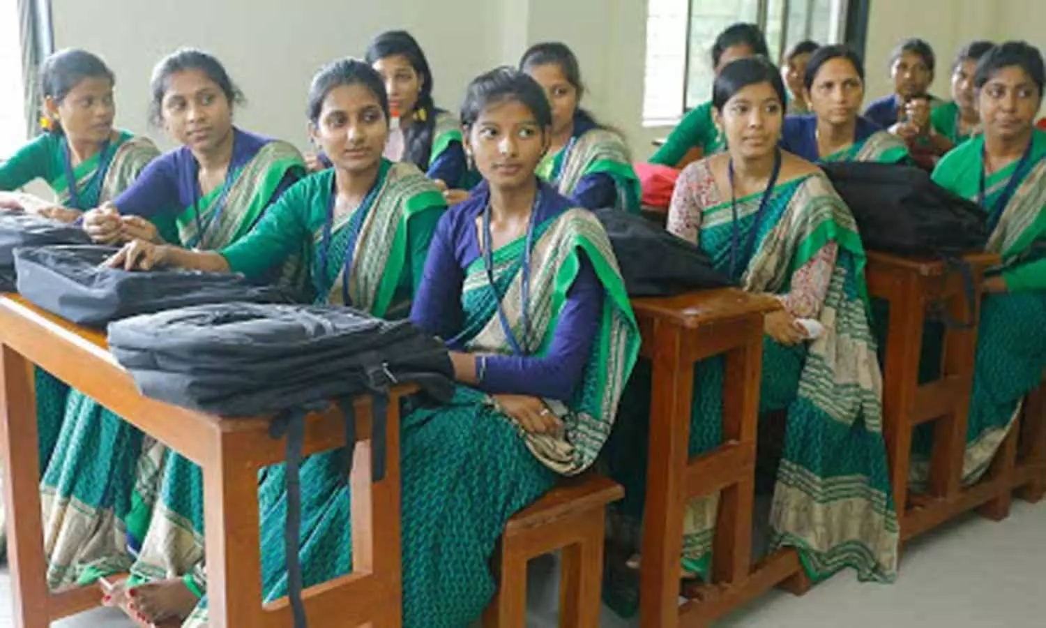 பி எட் சிறப்பு கல்வி பட்டப்படிப்பு விண்ணப்பம்! ஐந்து நாட்கள் மட்டுமே உள்ளது மாணவர்களே முந்துங்கள்!