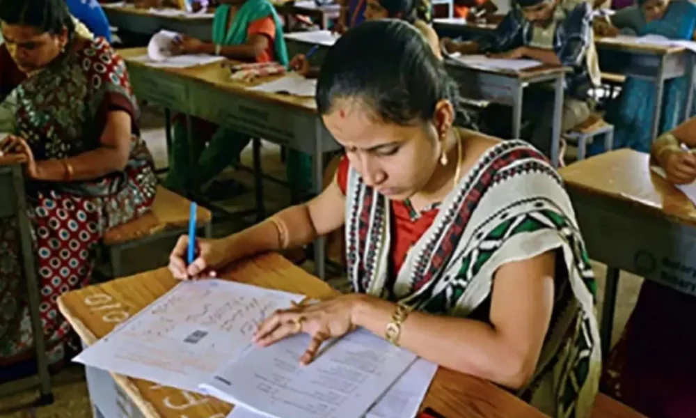 யுபிஎஸ்சி வெளியிட்ட முக்கிய தகவல்! இந்த தேர்விற்கும் டிகிரி இருந்தால் உடனே விண்ணபிக்கலாம்!