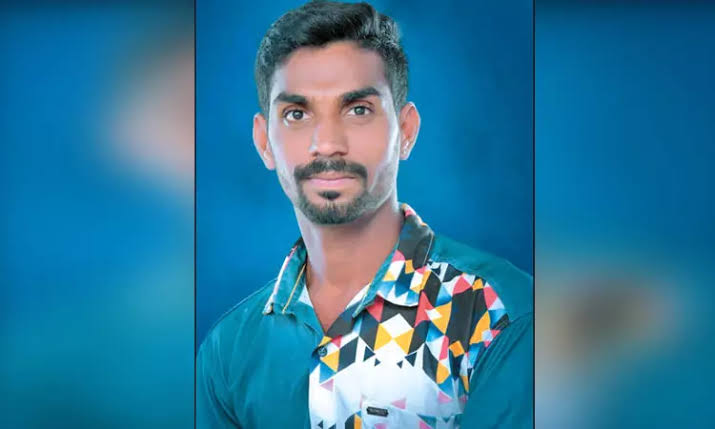 காது வலியால் பலியான மாணவியின் இறுதிச்சடங்கு! திடீரென நடந்த பரிதாப சம்பவம்! 