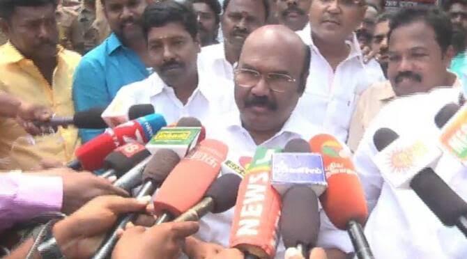 இபிஎஸ்-ஓபிஎஸ் சந்திக்க வாய்ப்பே இல்லை! ஓபன்னீர்செல்வம் இணைப்பு எப்போதும் நடக்காது முன்னாள் அமைச்சரின் பரபரப்பு பேட்டி!  