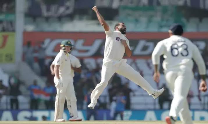 அடுத்த சுழல் தாக்குதலில் சிக்கிய ஆஸ்திரேலியா அணி 4 விக்கெட்டுகளை இழந்து தடுமாற்றம்! 