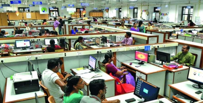 இத்தனை ஆண்டு பணியில் இருந்தால் பர்மனென்ட் செய்யப்படுவார்கள்! முதல்வர் வெளியிட்ட முக்கிய தகவல்!