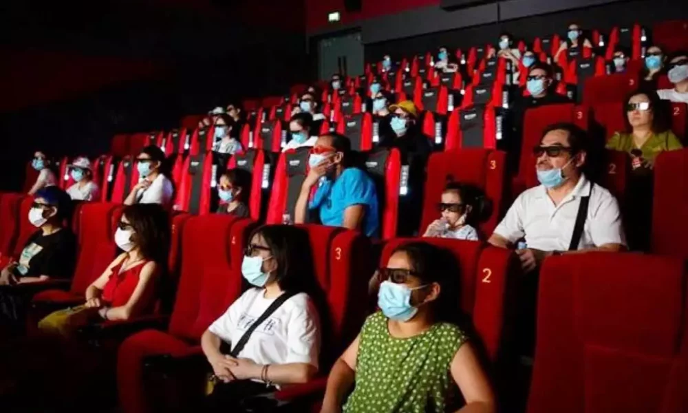 Hollywood ஆங்கிலப் படம் பார்த்தால் குடும்பத்தோடு ஐந்து ஆண்டுகள் சிறை தண்டனை!!