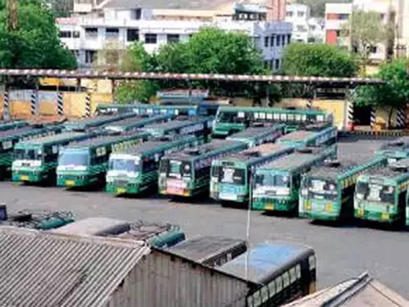 அடிப்படை வசதிகள் இல்லாமல் தவிக்கும் மயிலாடுதுறை அரசு பேருந்து பணிமனை ஊழியர்களை கண்டன ஆர்ப்பாட்டம்!!