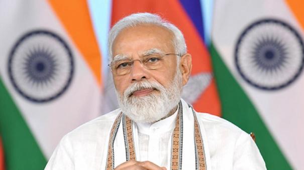 மோடி கூட்டத்தில் போலீஸ் கட்டுப்பாட்டால் திணறிய கட்சி தொண்டர்கள்!!