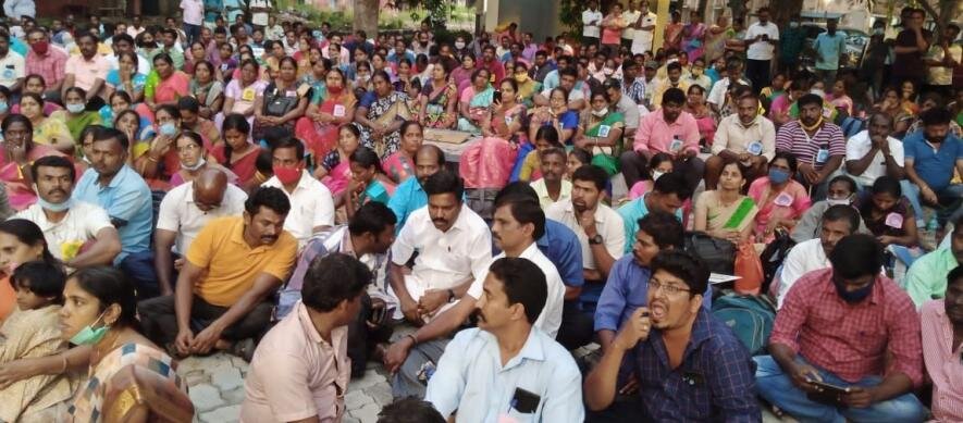 12 ஆண்டுகளாக பகுதி நேர வேலை! பணி நிரந்தரம் செய்திட வேண்டி காலவரையற்ற உண்ணாவிரத போராட்டம்