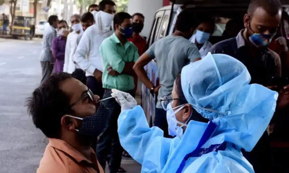 கடந்த 24 மணி நேரத்தில் 10,158 பேருக்கு புதிதாக கொரோனா தொற்று உறுதி- மத்திய அரசு!!