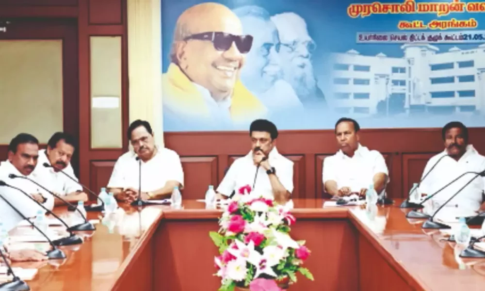 ஜூன் 2ம் தேதி கருணாநிதி நூற்றாண்டு விழா தொடக்கம்! பிரம்மாண்டமாக கொண்டாட திட்டம்!!