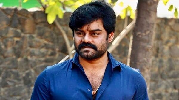 நடிகர் ஆர் கே சுரேஷின் வங்கி கணக்கு முடக்கம்!!