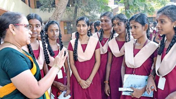 12 ஆம் வகுப்பு மாணவர்ககேளே உங்களுக்குத்தான்!! பள்ளிக்கல்வித்துறை வெளியிட்ட முக்கிய தகவல்!!