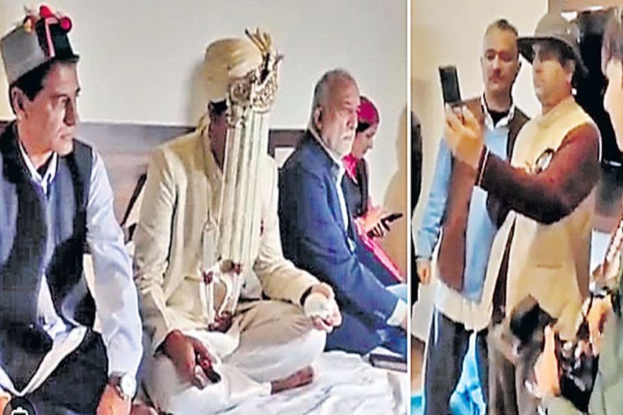 வீடியோ கால் மூலமாக திருமணம்… அதற்கு இது தான் காரணமா!!