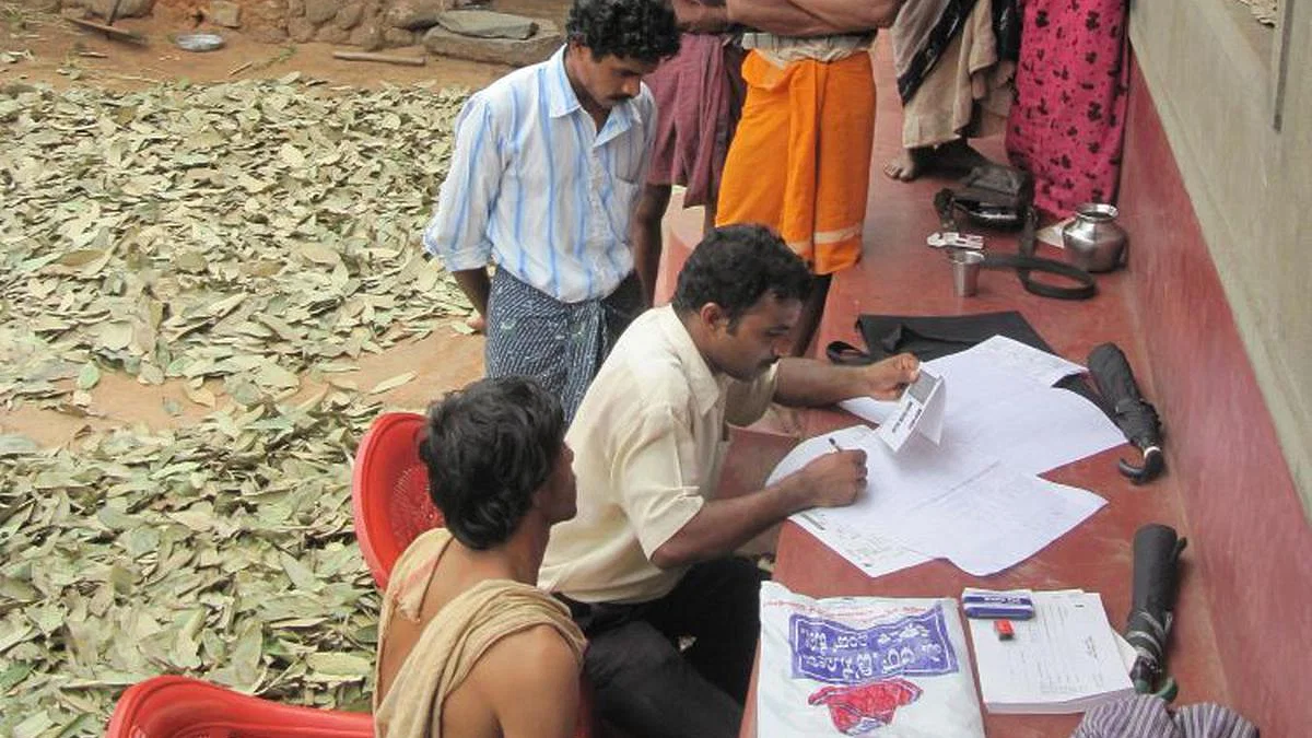 மக்கள் தொகை கணக்கெடுப்பு பணி தீவிரம்!! இனி இந்த பணியெல்லாம் நிறுத்தம்!!