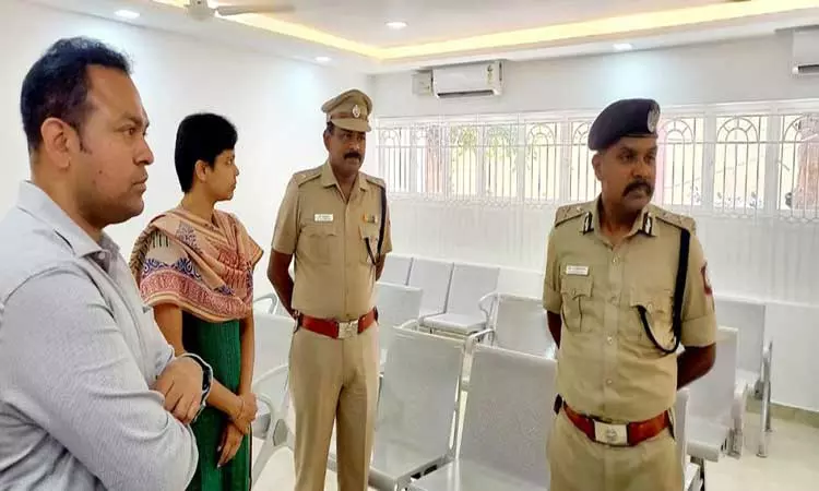 கமிஷனர் அலுவலகத்தில் புதிதாக மக்கள் ஓய்வு அறை திறப்பு!! காவல்துறையினர் பலர் பங்கேற்பு!!