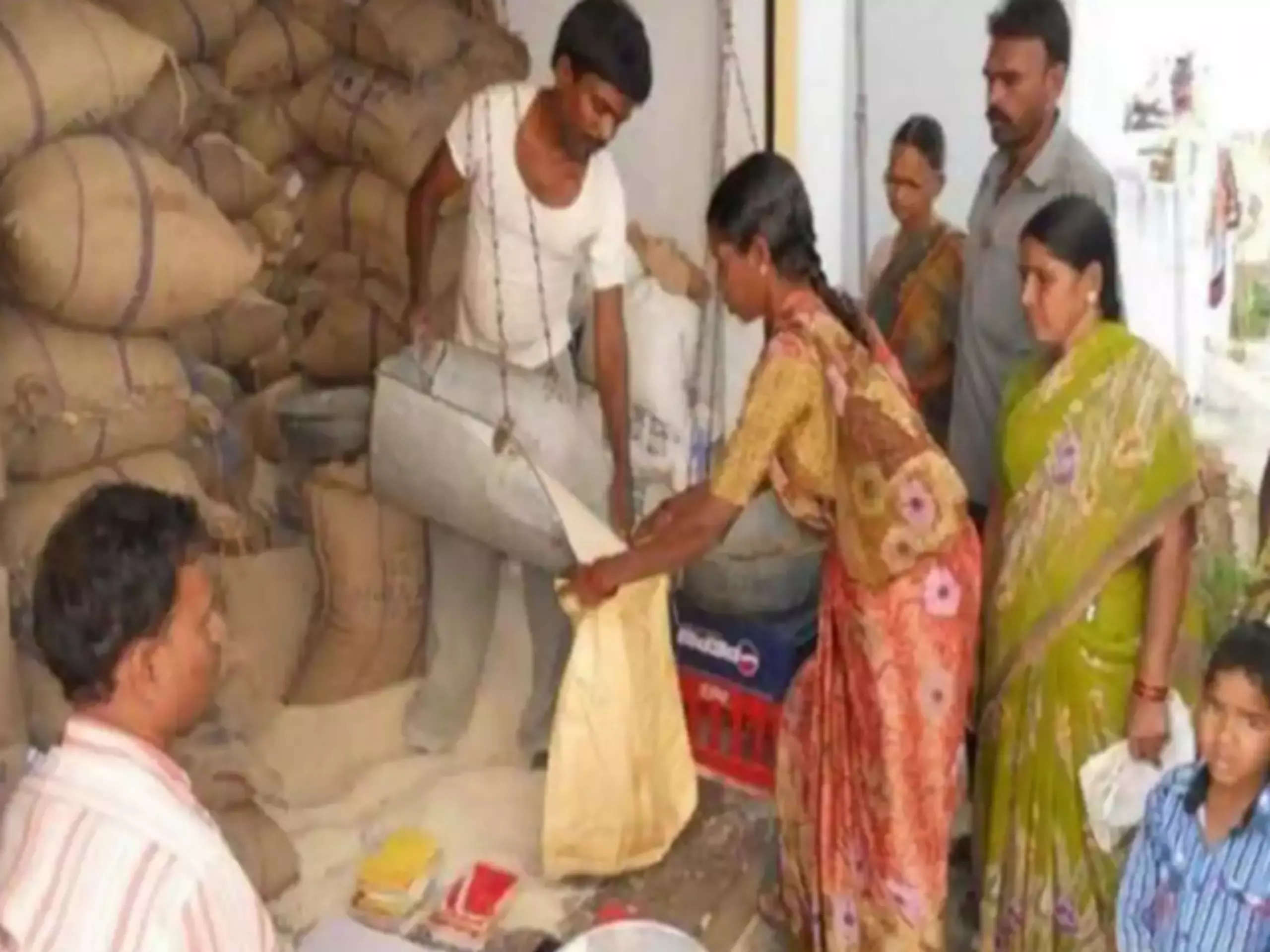 இனி ரேஷன் கடைகளில் இதற்கு பதில் இது வழங்கப்படும்!! சொன்னது இவர்தான்!!