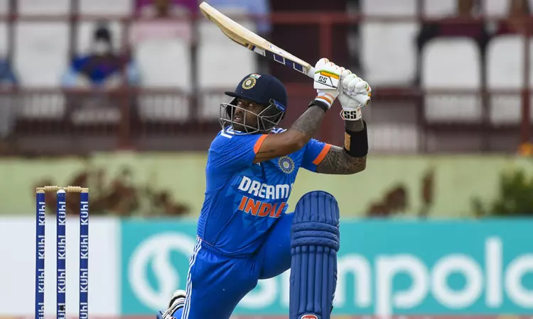 சர்வதேச சாதனை பட்டியலில் ரோகித் மற்றும் கோலியை தொடர்ந்து அதிரடியாக இடம் பிடித்த சூரியகுமார் யாதவ்!! 