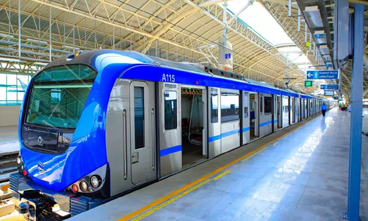 பயணிகளுக்கு ஹாப்பி நியூஸ்!! வெளியூர்களுக்கு செல்லும் பயணிகளின் வசதிக்காக மெட்ரோ வழங்கும் சேவை!!