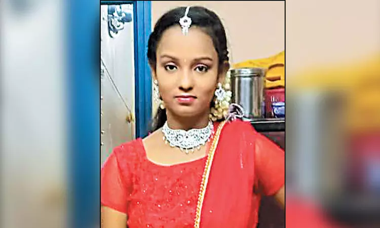 என் தற்கொலைக்கு காரணம் இவங்கதான்… தற்கொலை செய்து கொண்ட பிளஸ் 2 மாணவியின் உருக்கமான கடிதம்…